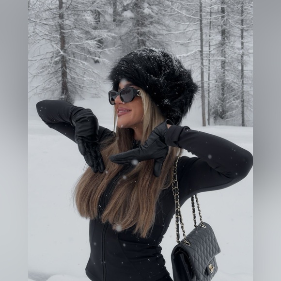 Faux Fur Headband - Picture 4 of 6